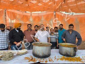 Read more about the article विश्वकर्मा दिवस पर उद्योगपति करण जैन ने लगाया भव्य लंगर – पूर्व सांसद सुशील रिंकू हुए शामिल