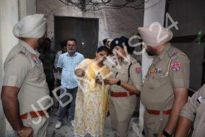 Read more about the article ਯੁੱਧ ਨਸ਼ਿਆਂ ਵਿਰੁੱਧ’ ਤਹਿਤ ਲਗਾਤਾਰ ਕਾਰਵਾਈ ਜਾਰੀ: ਜਲੰਧਰ ਦੇ ਅਲੀ ਮੁਹੱਲੇ ਵਿੱਚ ਨਸ਼ਾ ਤਸਕਰ ਦੀ ਗੈਰ-ਕਾਨੂੰਨੀ ਜਾਇਦਾਦ ਢਾਹੀ ਗਈ