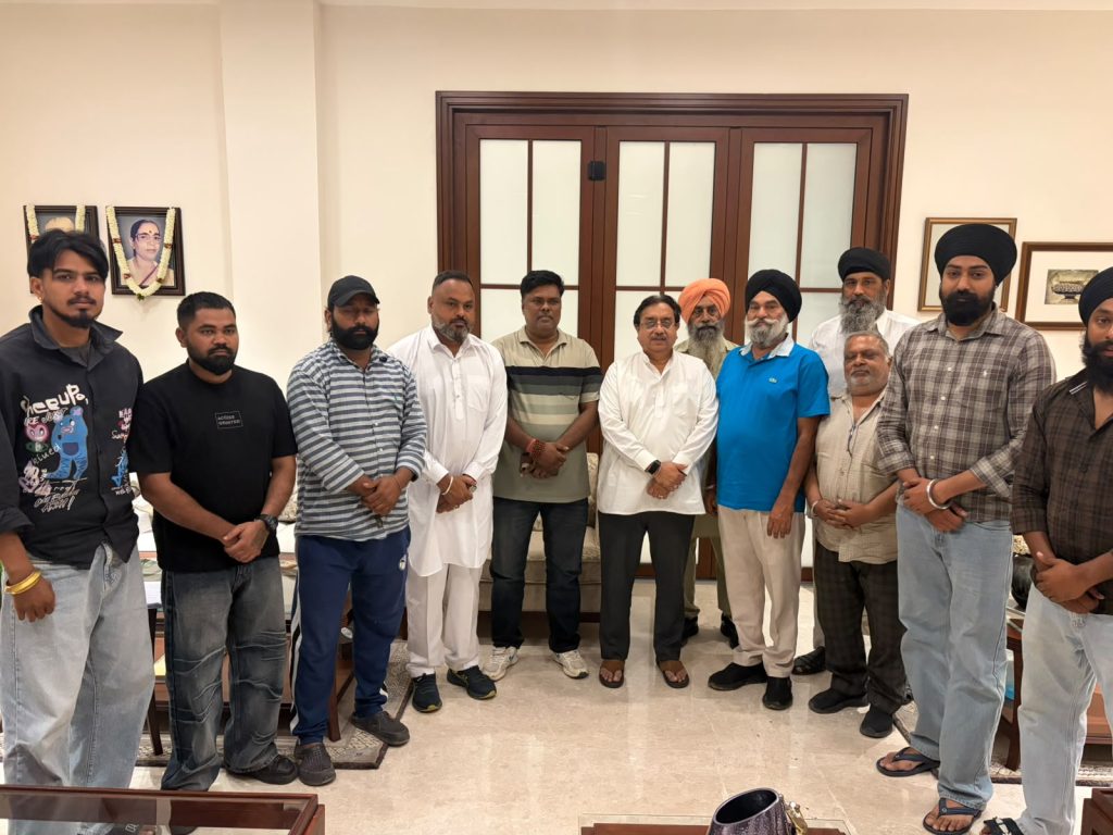 ਰਾਮਾਮੰਡੀ-ਲੱਦੇਵਾਲੀ ਦੇ ਪ੍ਰਮੁੱਖ ਆਗੂਆਂ ਅਤੇ ਇਲਾਕਾ ਨਿਵਾਸੀਆਂ ਨੇ ਰਾਕੇਸ਼ ਰਾਠੌਰ ਨਾਲ ਕੀਤੀ ਮੁਲਾਕਾਤ